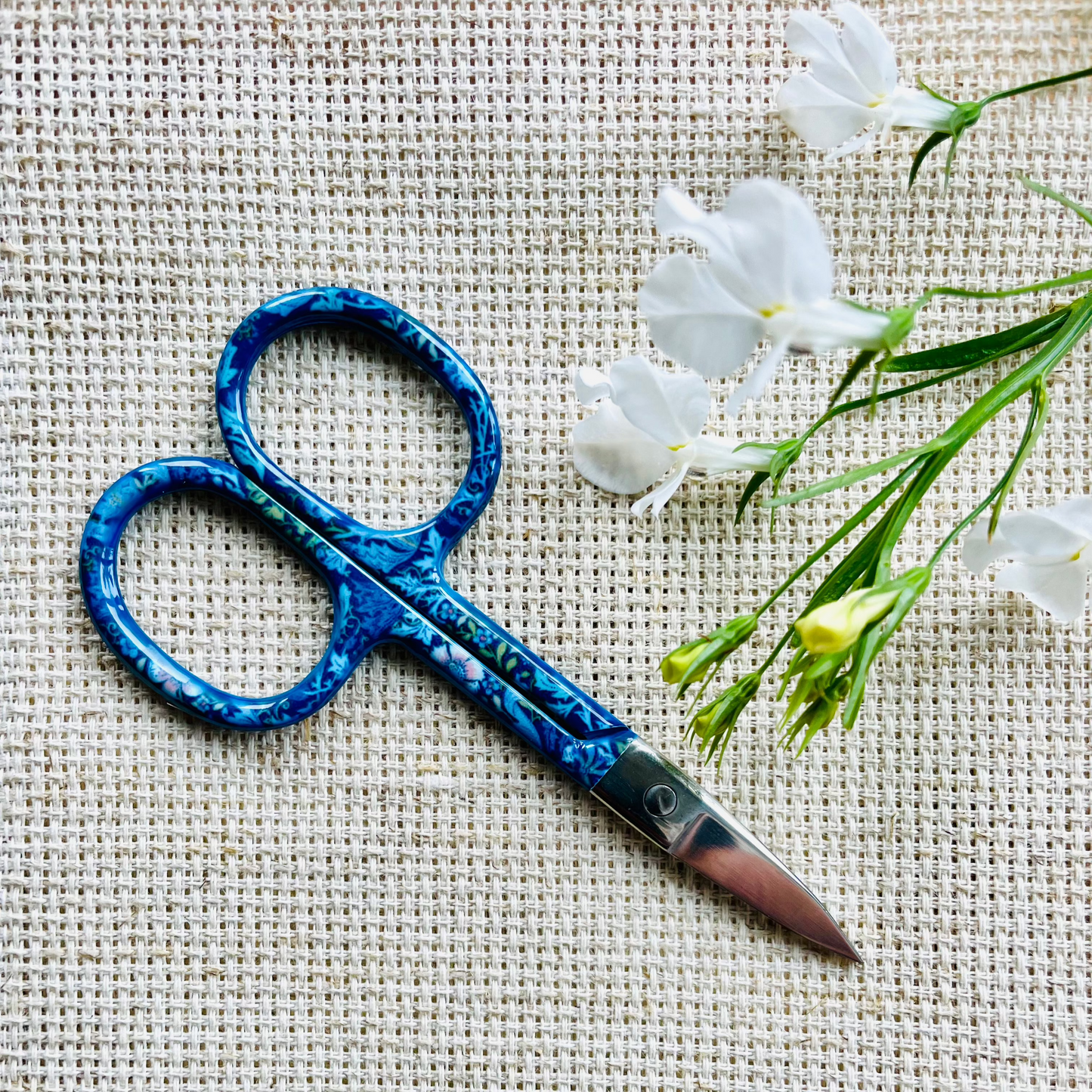 Broderisaks – velg mellom blomster, bier eller fugler 🐝🌸🕊️