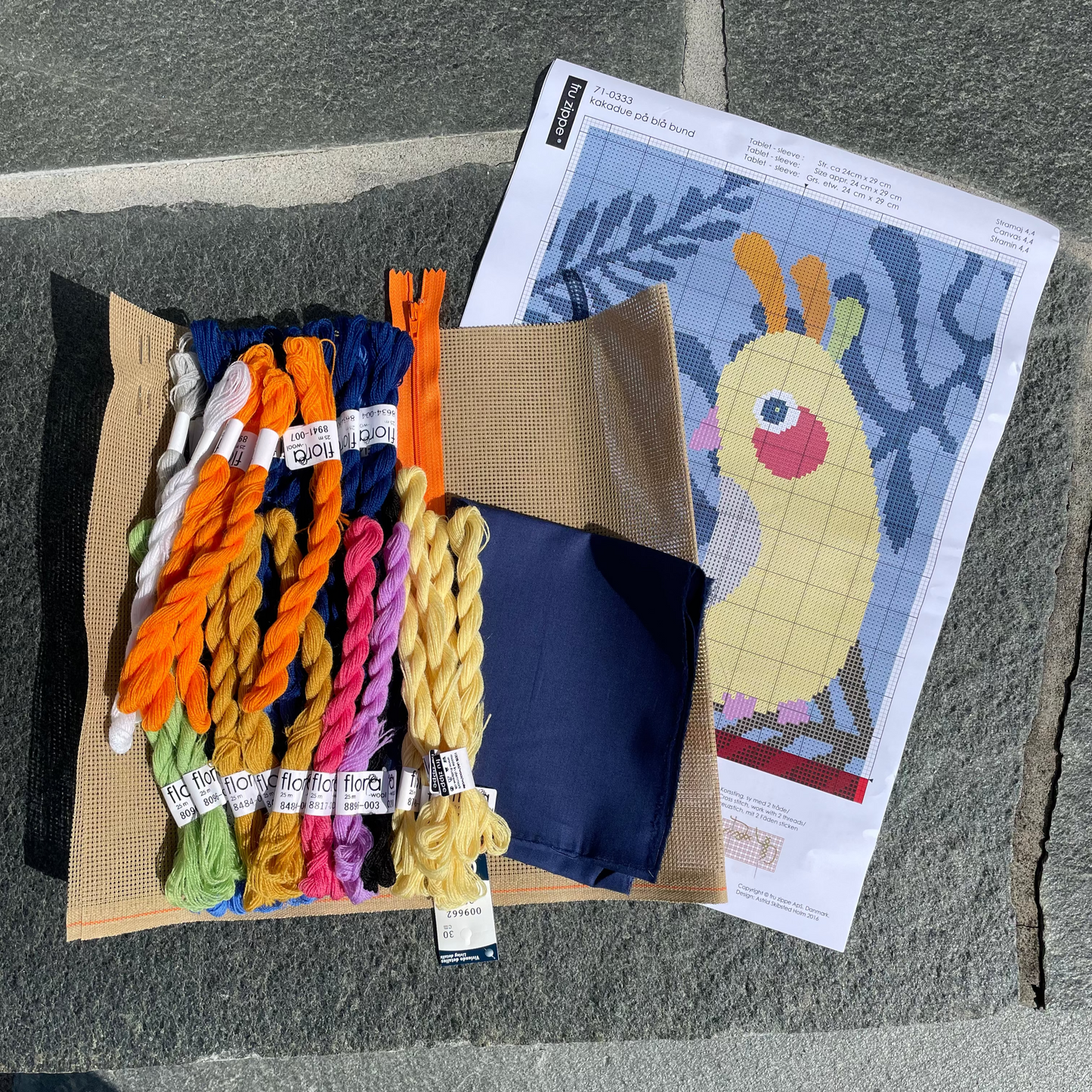 🦜 Kakadue på blå bunn - perfekt til ipad
