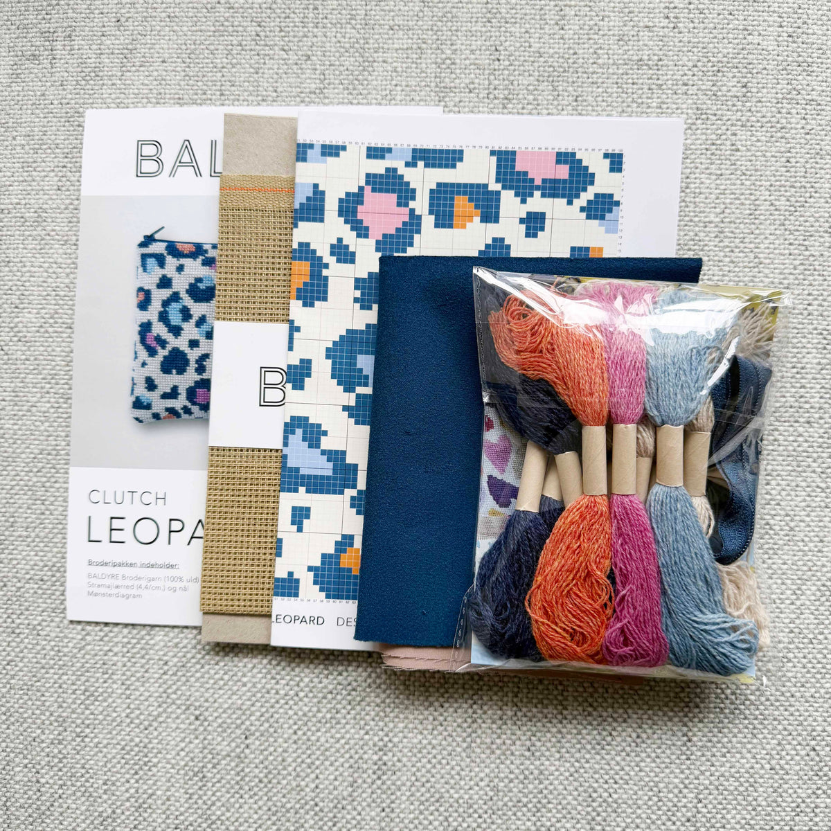 Leopard - Broderikit til clutch - Korssting