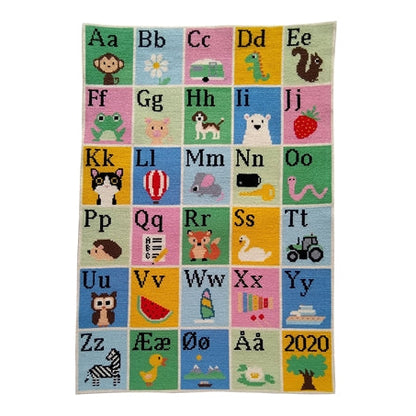 ABC  - Korsstingsbroderi veggbilde