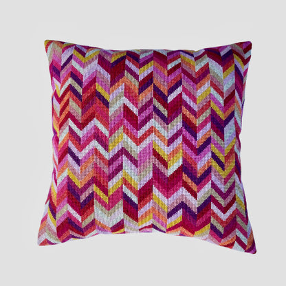 Brodert bazar pute i grafisk sikk sakk mønster