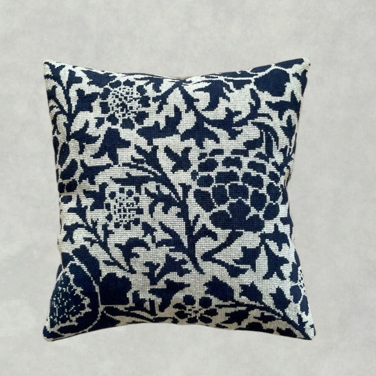 Blå peoner broderikit