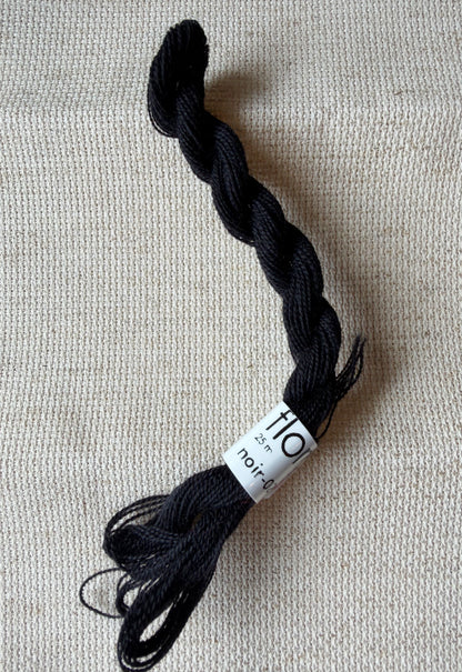 Flora Wool broderigarn - ulike farger