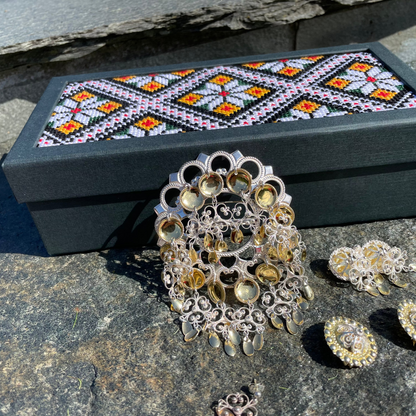 Hardanger bunadseske