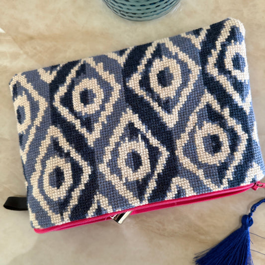 Izmir clutch