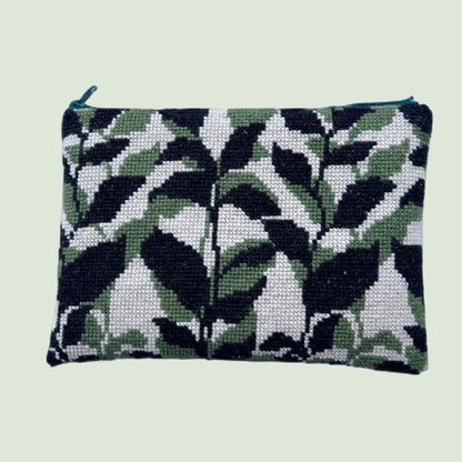 Ferdig brodert Jardin clutch
