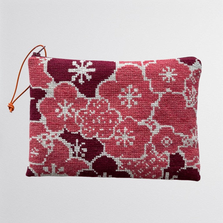 Brodert clutch i japansk inspirert design, rød, mørk ød og hvit