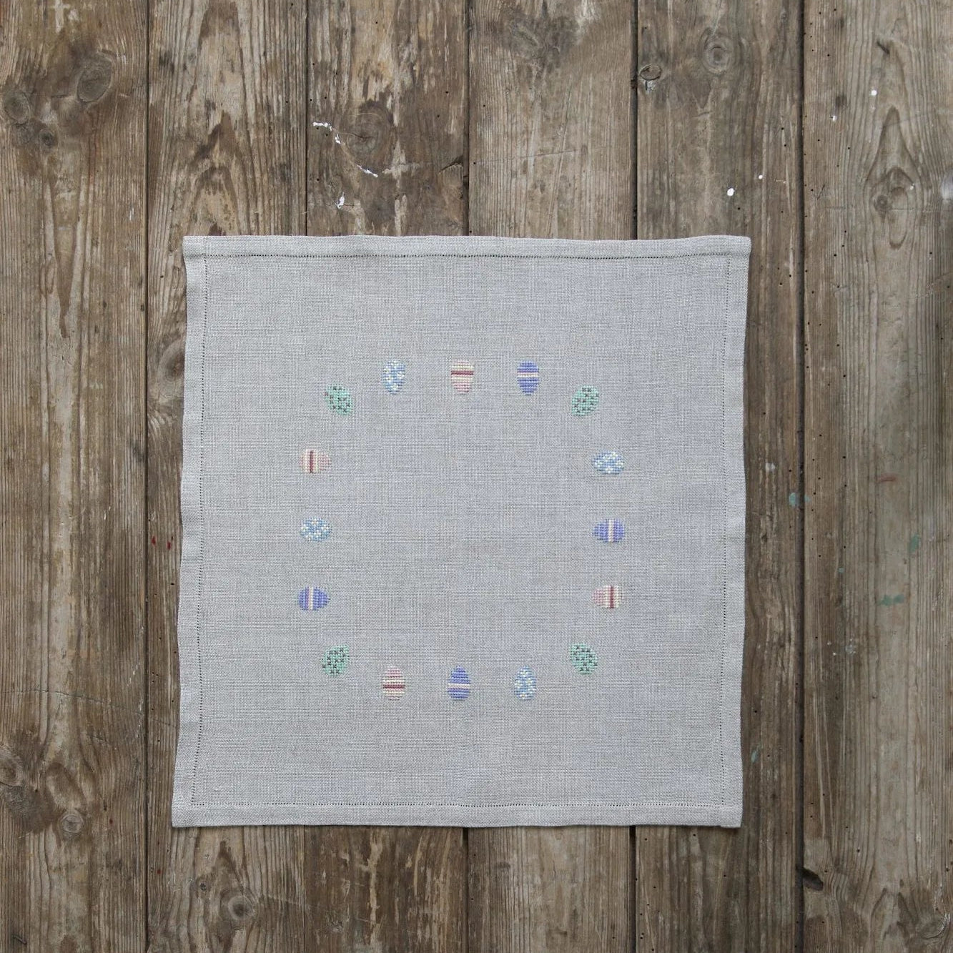 Påskeserviett med egg