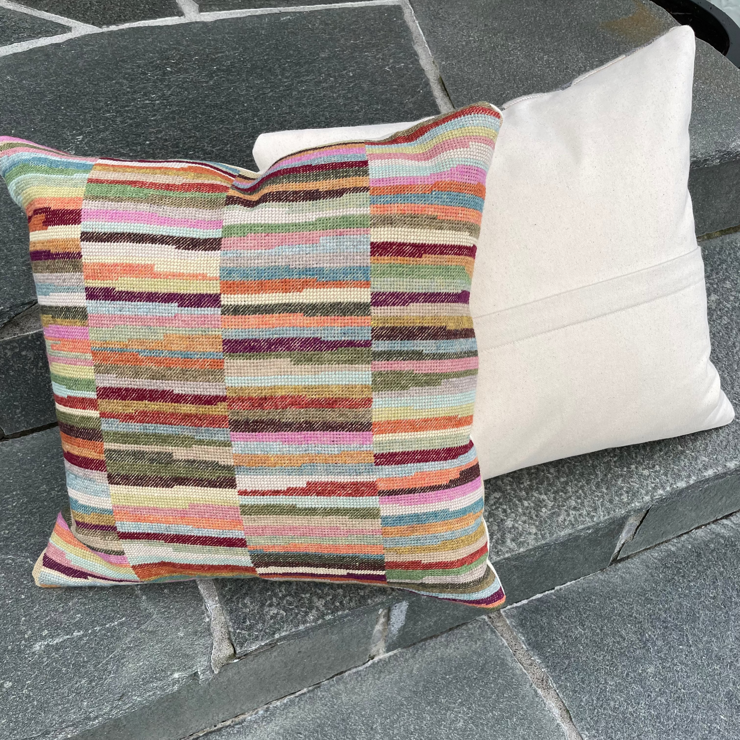 Brodert pute med bakstykke