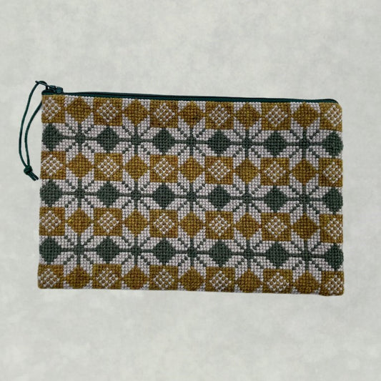 🌿 Stella grønn clutch