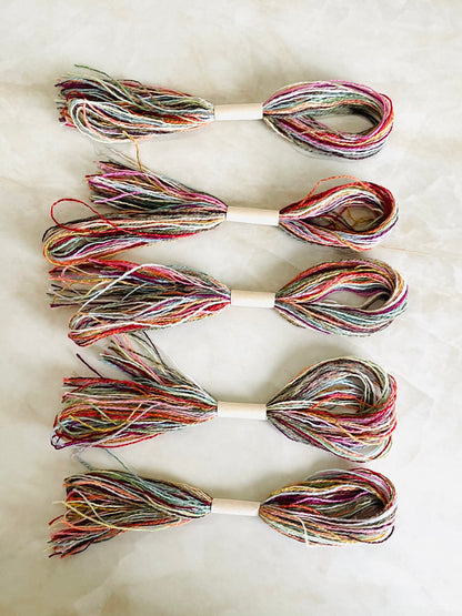 Closeup av Baldyre Pick 'n Mix garn - 5 nøster